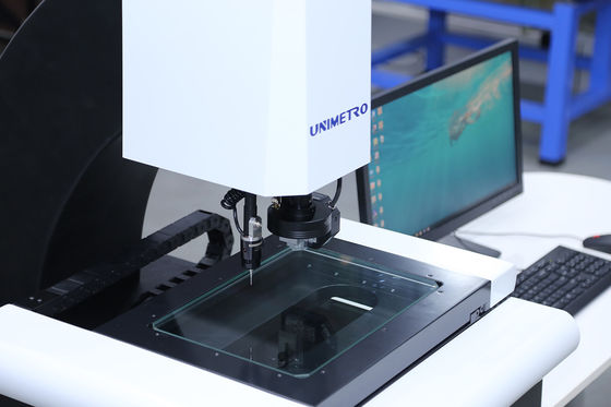 CNC Vision Measuring System with Motorized Z-Axis Control, Industrial Grade CCD Camera, and 3+L/200um Accuracy for 2D VMM Inspection